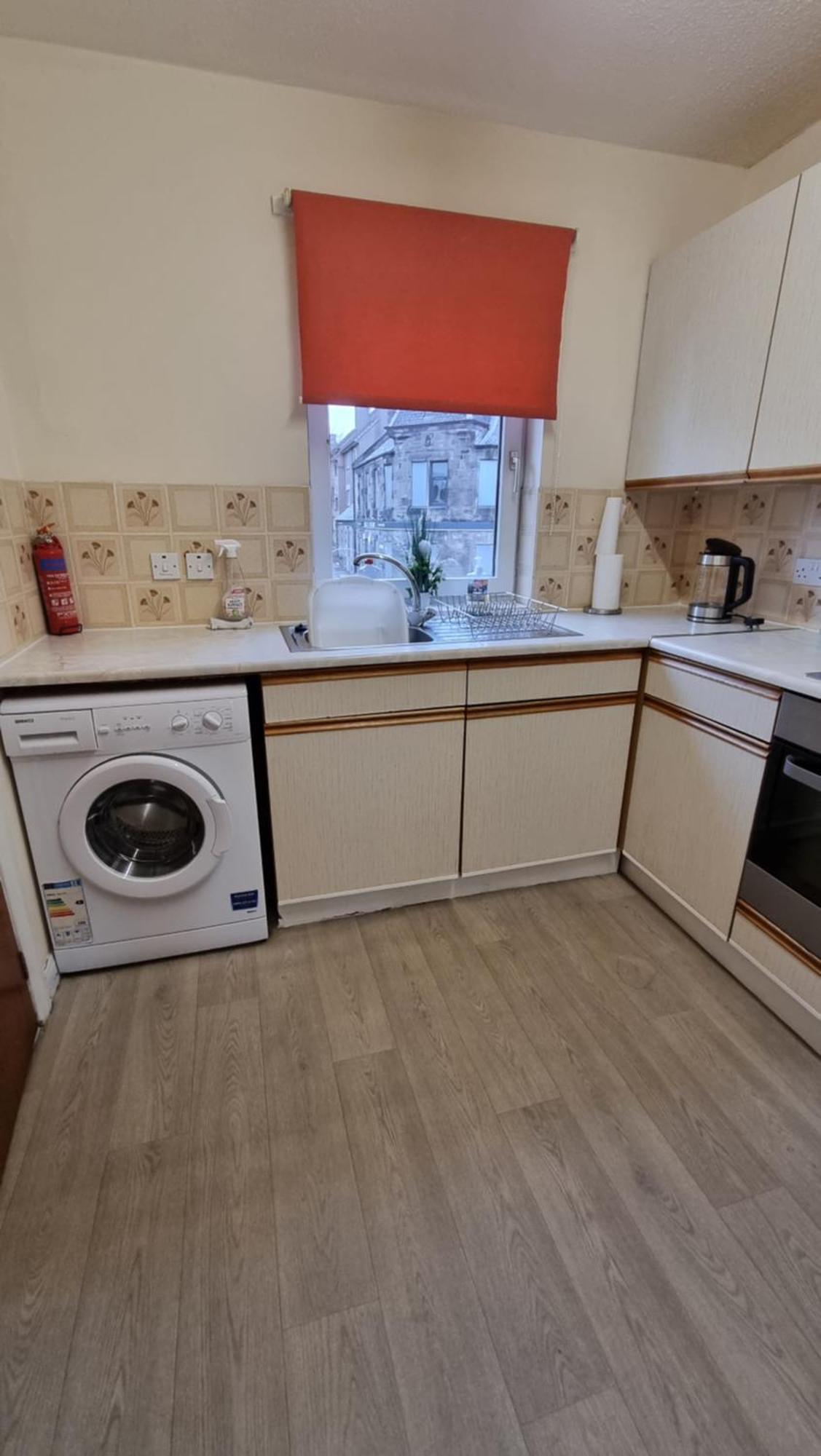 Faodail, 1 Bed Studio Apartment At Ravenscraig Castle And Park Керкколди Экстерьер фото